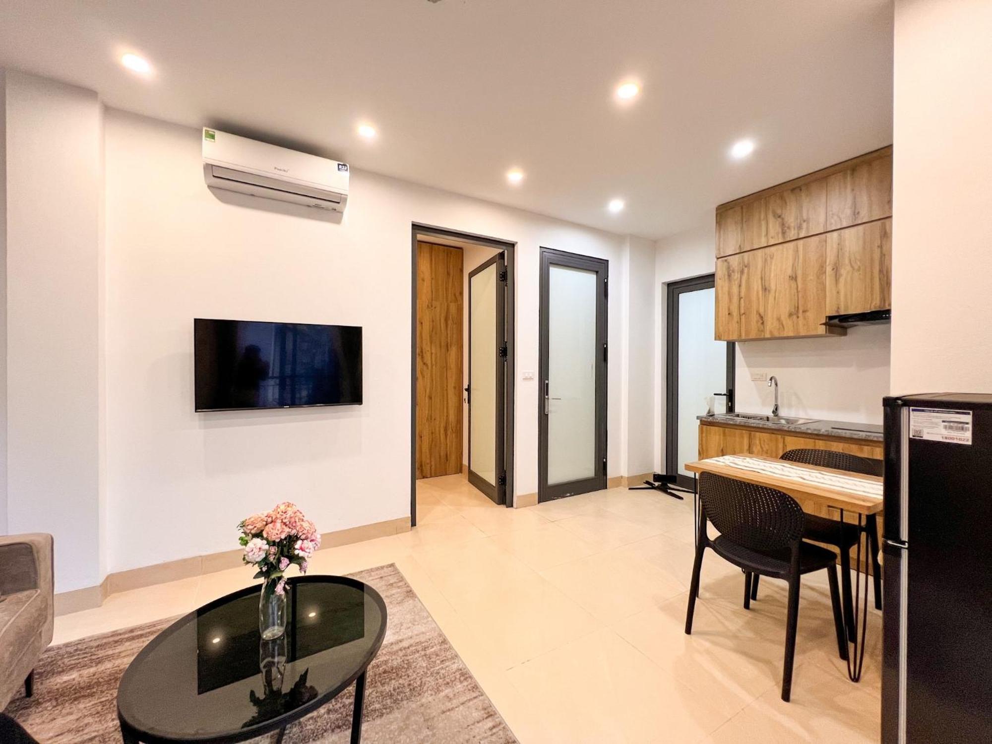 Nine Housing 290 Kim Ma Aparthotel Hanoi Luaran gambar